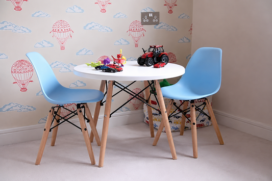 Mesa Kids 60cm + 2 Sillas Eames Kids