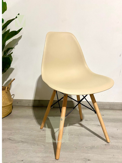 Comedor Eames Clásico 6P