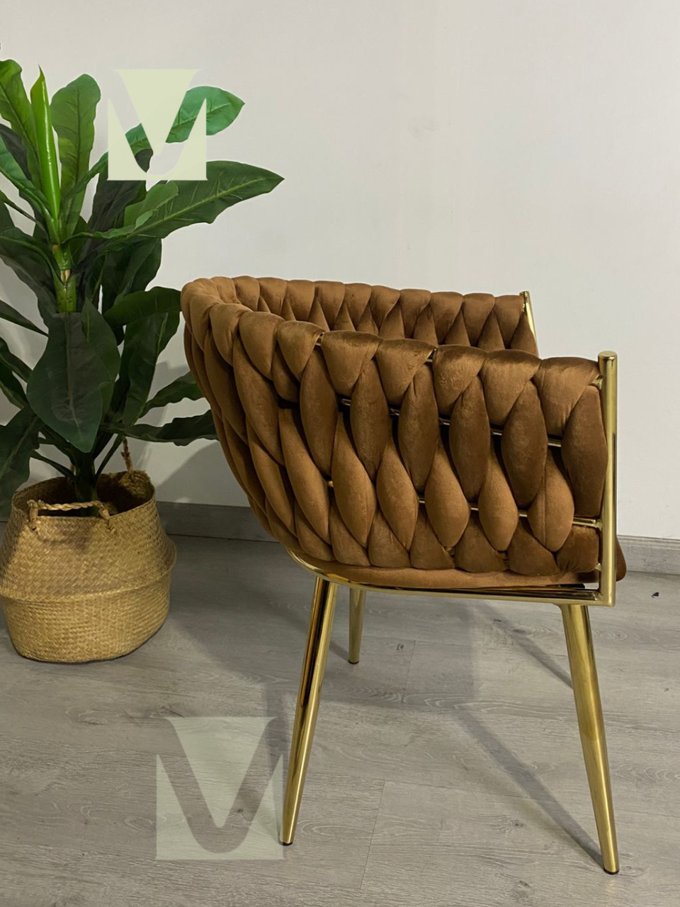 Sitial Royal Queen Velvet Gold