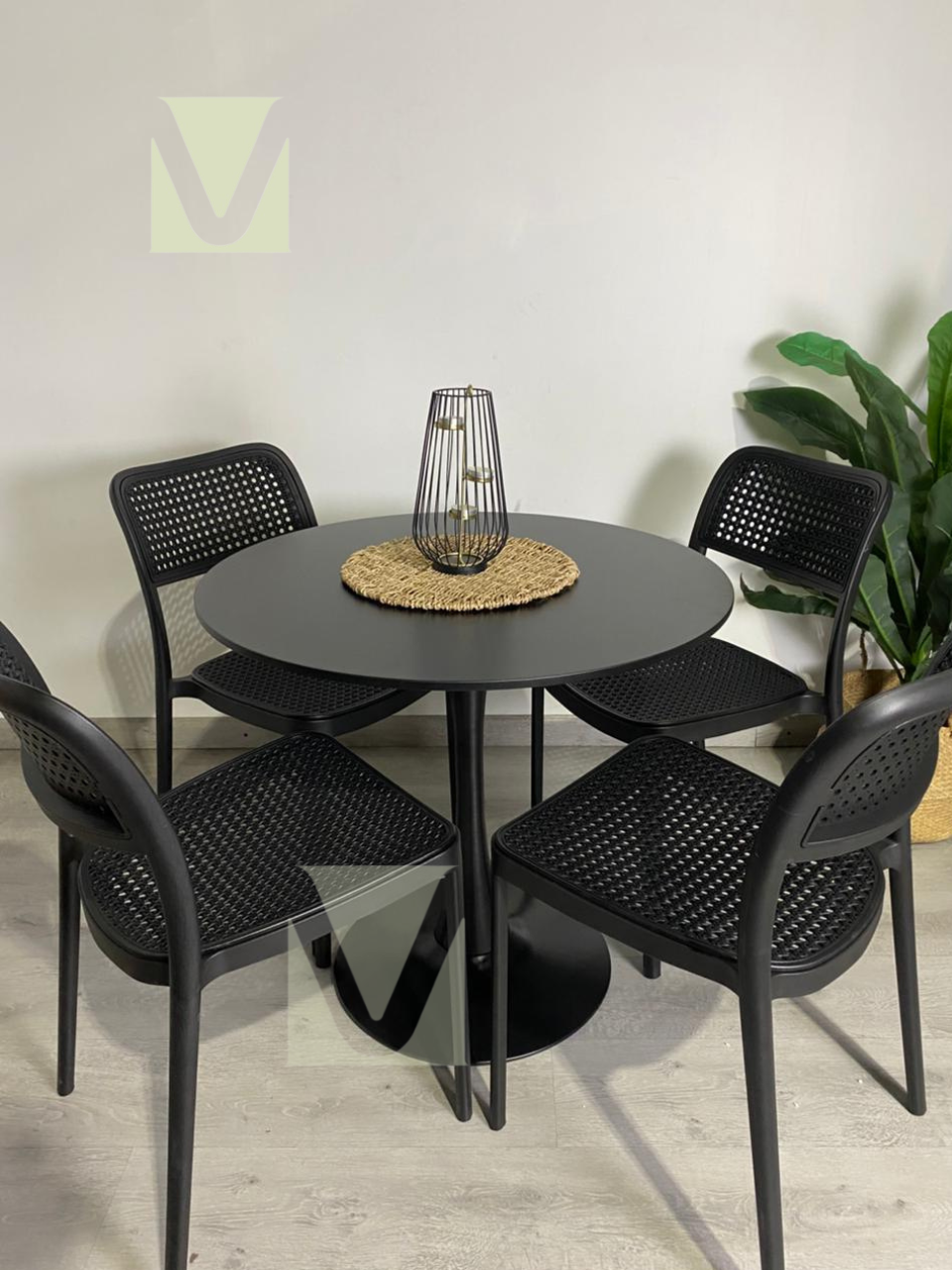 Comedor Tulip Hoffman All Black 4P
