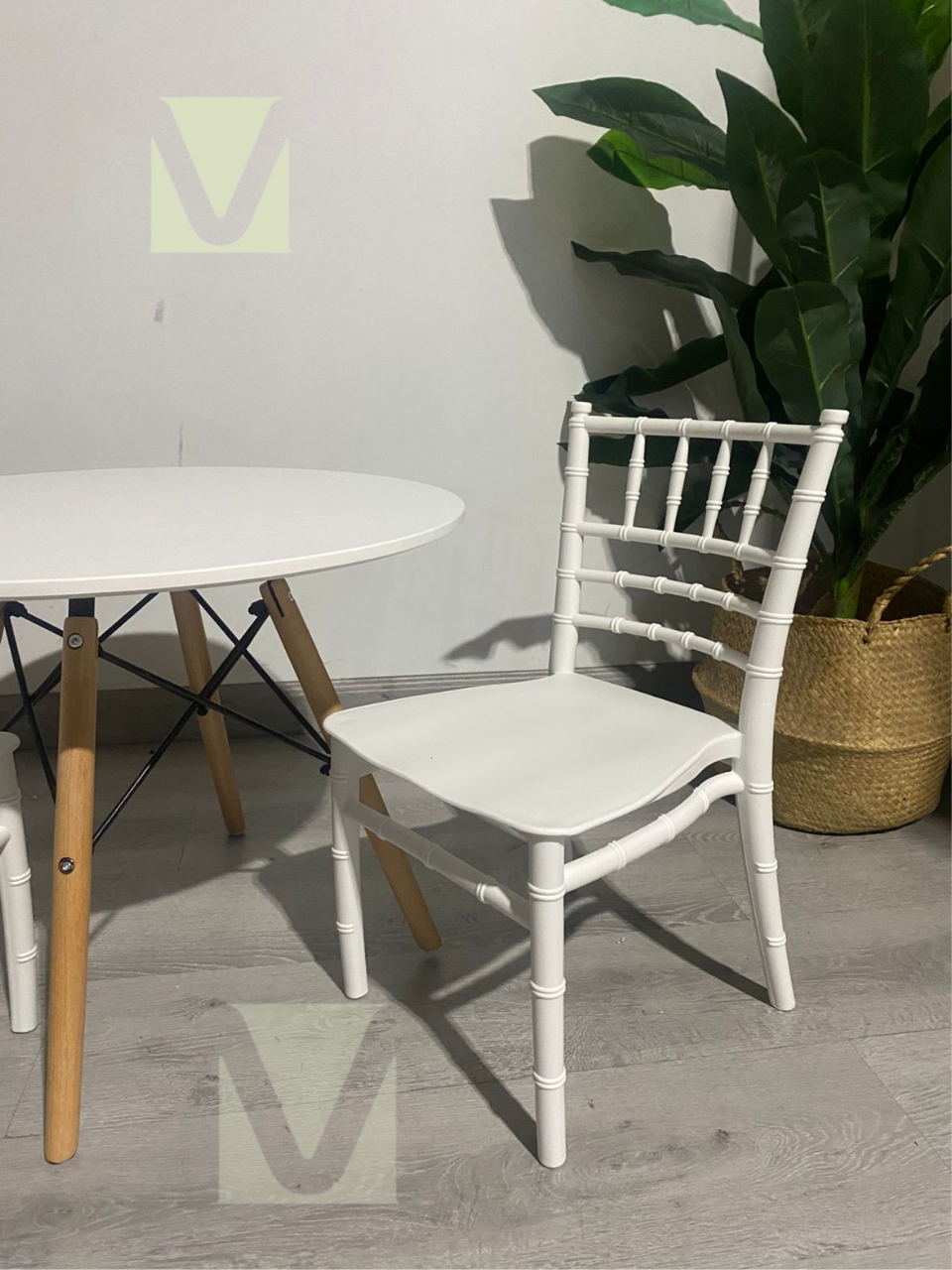 Set Mesa Kids 60cm + 2 Silla Chiavari Kids