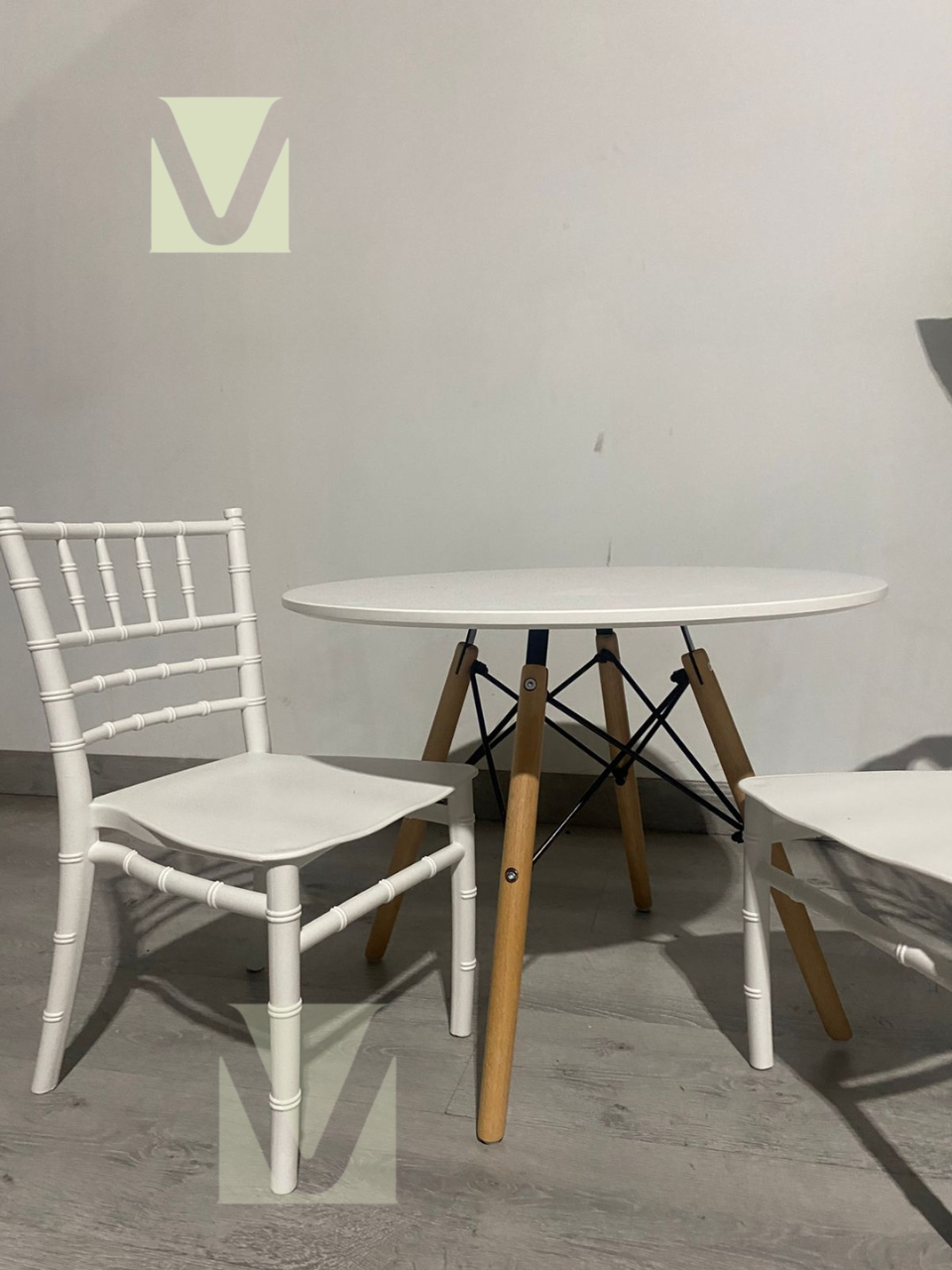 Set Mesa Kids 60cm + 2 Silla Chiavari Kids