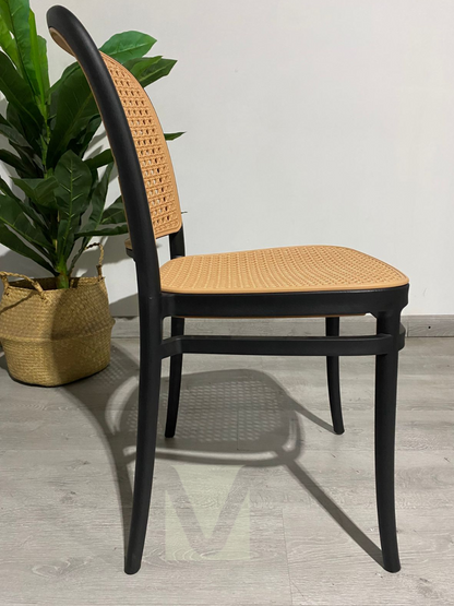Silla Lombardía de Polipropileno