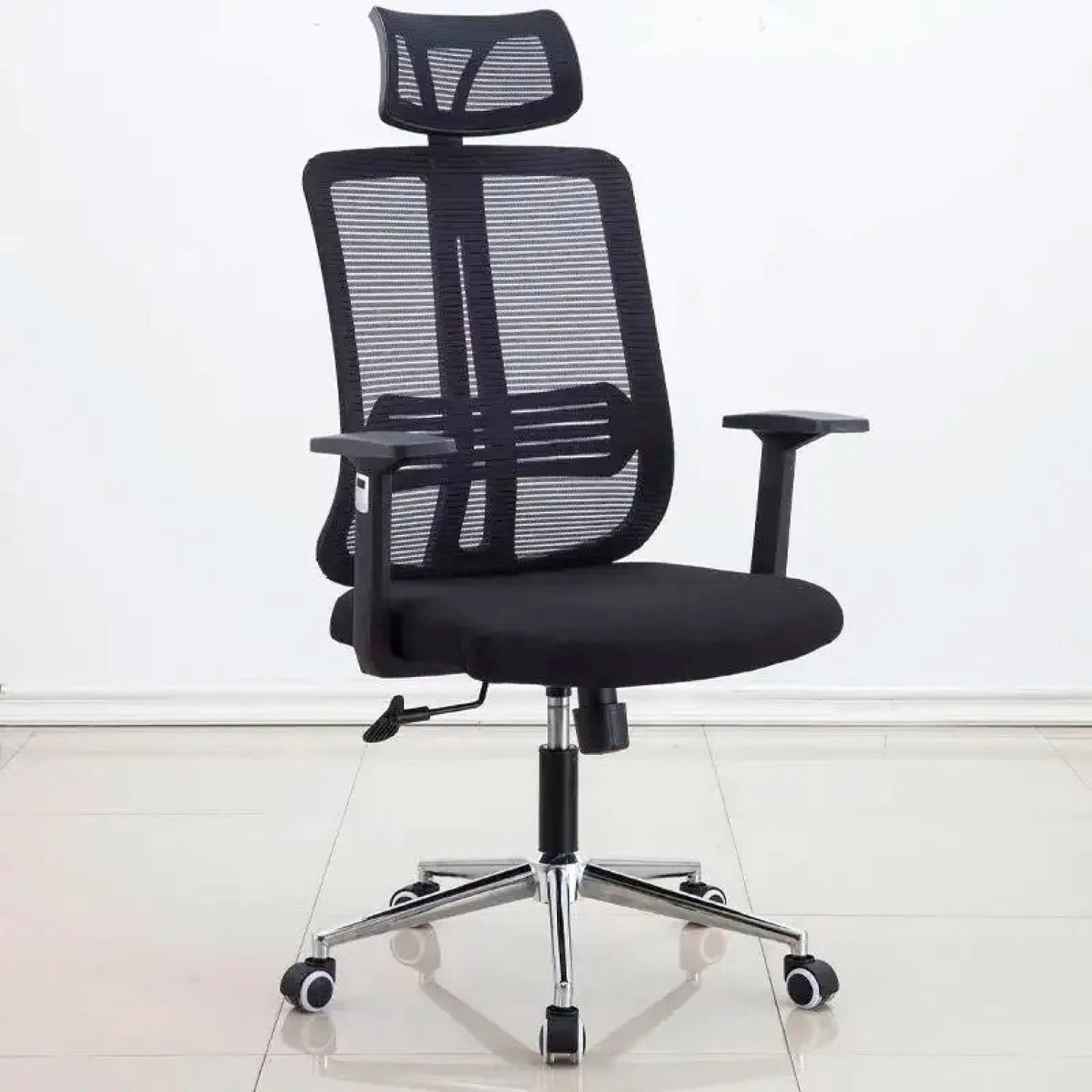 Silla de oficina mesh negra ejecutiva con apoyabrazos y cabeza