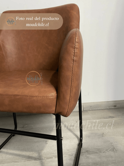 Butaca Albania de Cuero Sintético con Metal Industrial