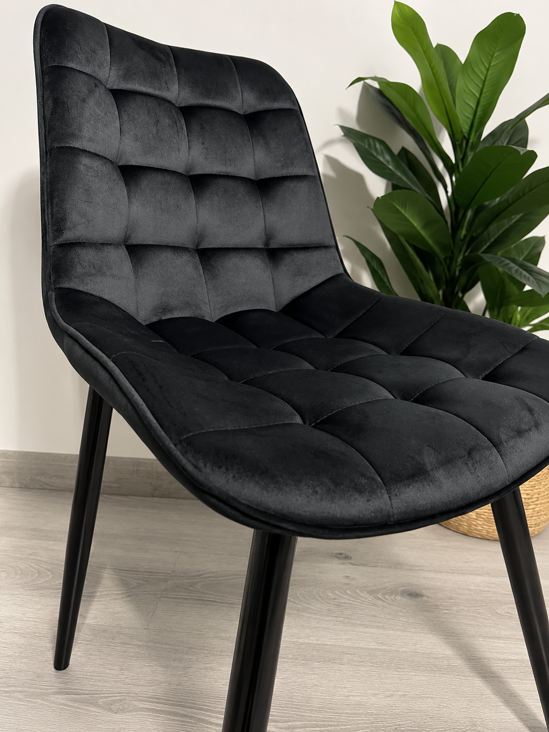 Pack 6 Sillas de Comedor Macron Terciopelo patas negras