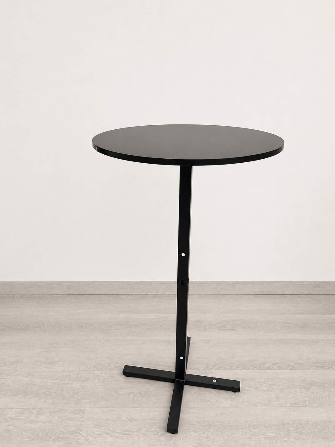 Mesa Alta para Bar cubierta Negra Tach D60
