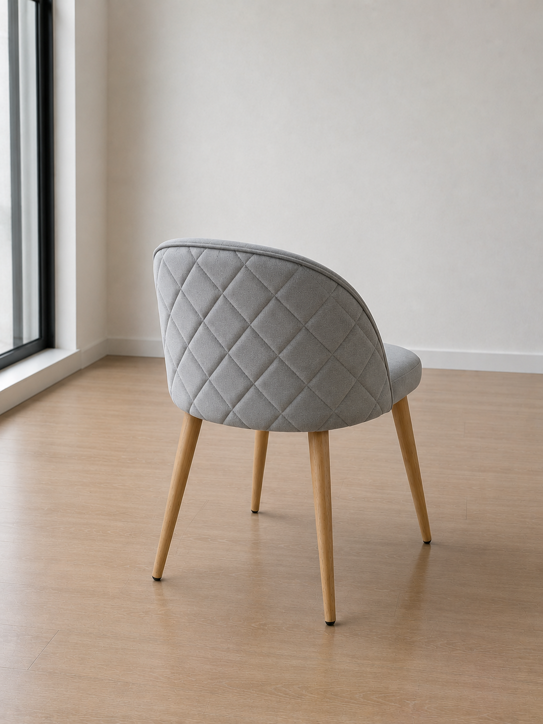 Silla Gabrielle Terciopelo Diseño con Rombos (Patas Simil Madera)