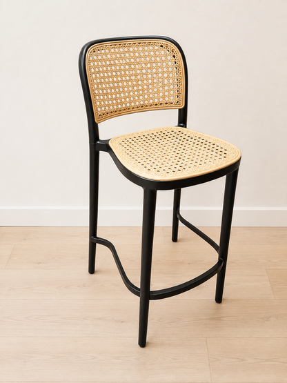Set de Terraza Taburete Delta y Mesa Guji D60