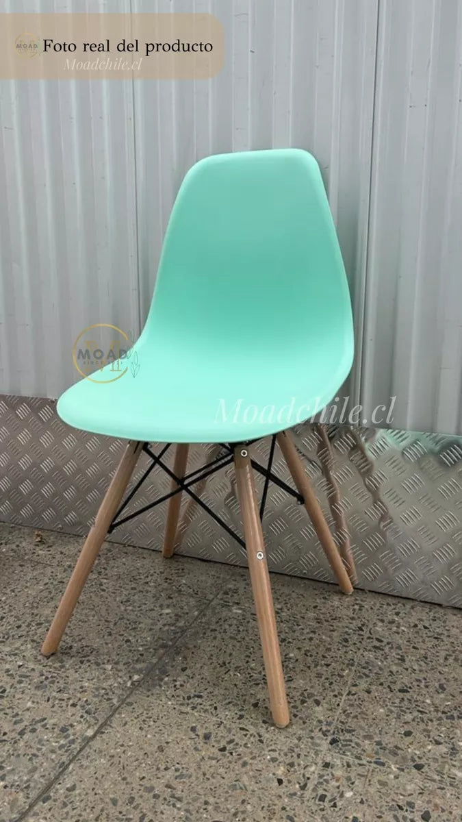 Juego de Comedor Eames Round Madera 4P