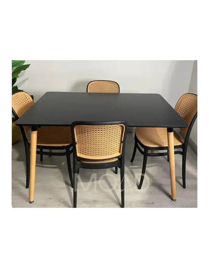 Comedor Lombardía Eames rectangular 4P