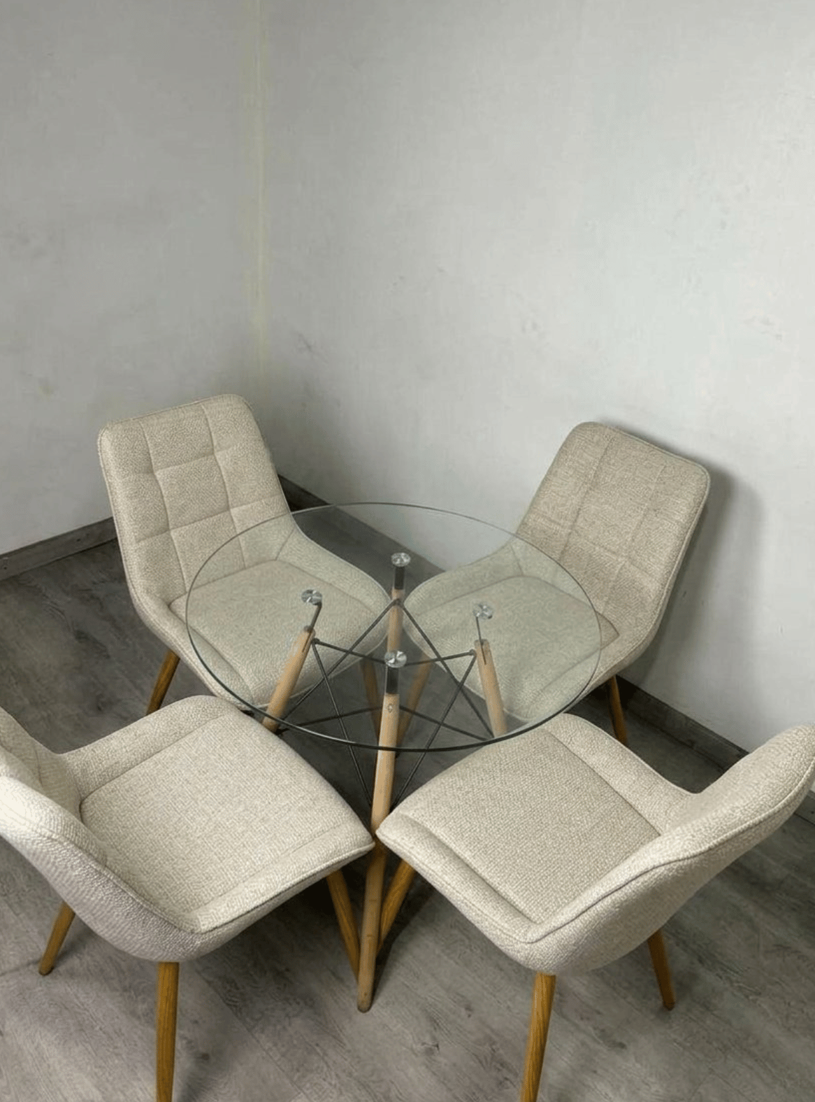 Comedor Redondo Capitone Arpillera Eames