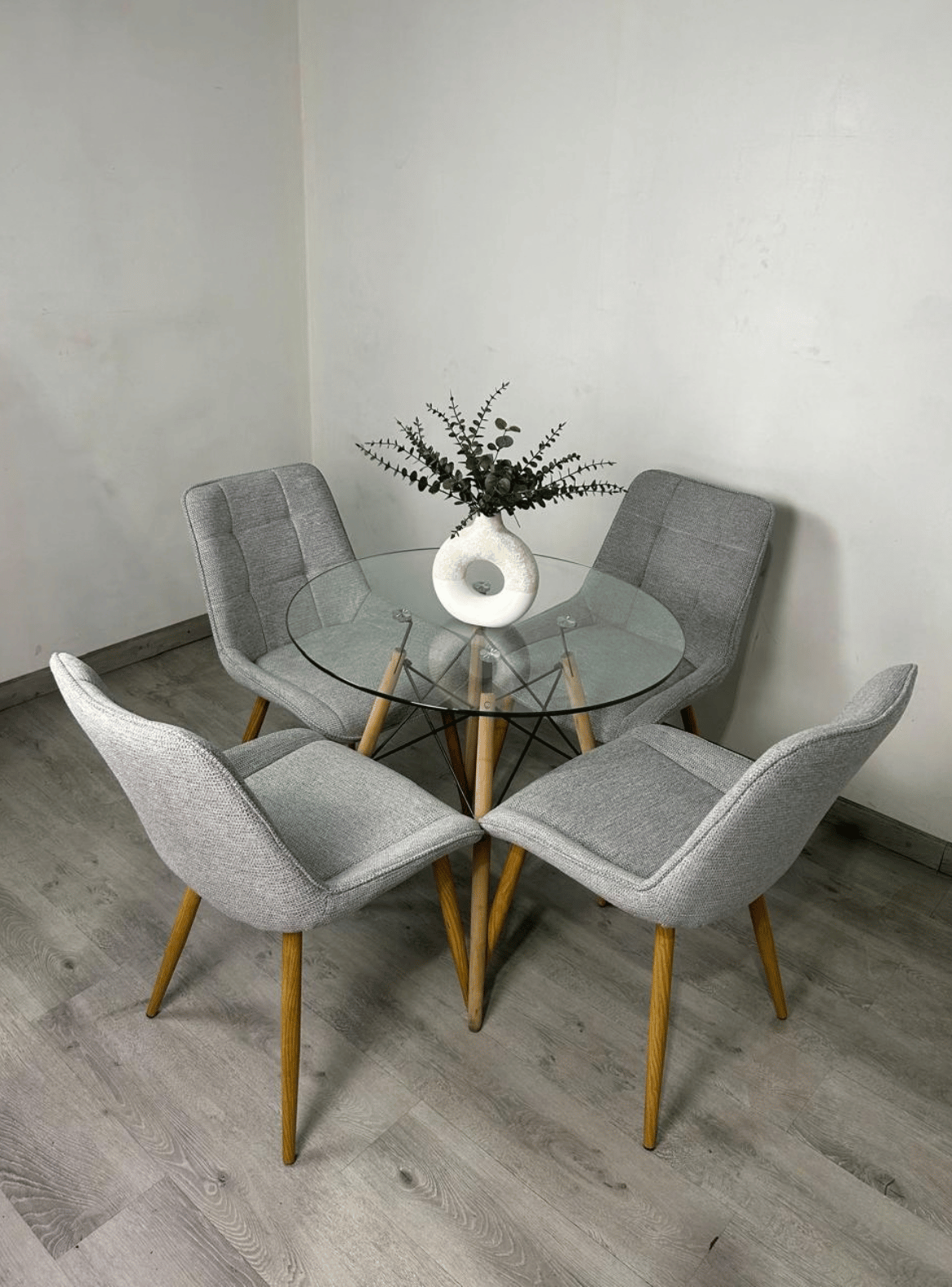 Comedor Redondo Capitone Arpillera Eames