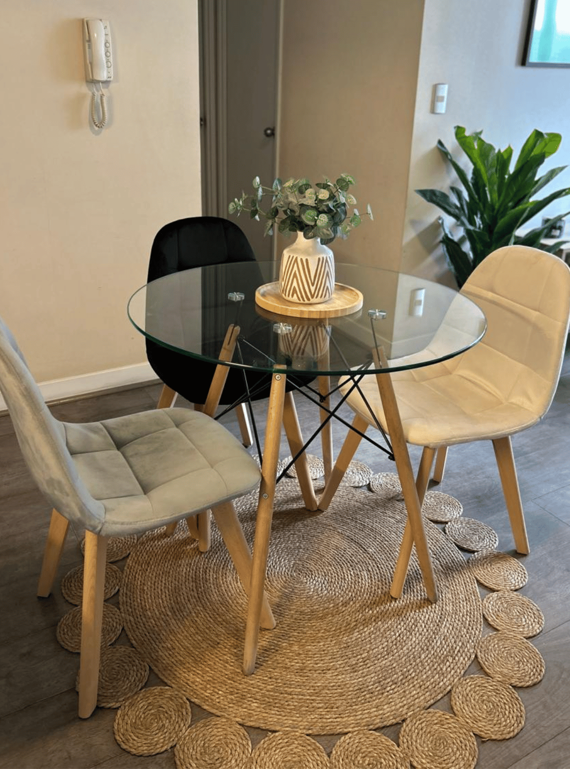 Mesa Eames Redonda Vidrio 80cm