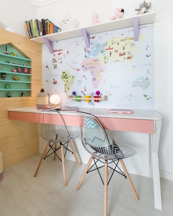 Silla Eames Transparente