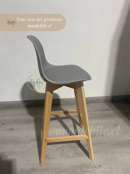 Taburete Tulip Respaldo Bajo 65cm