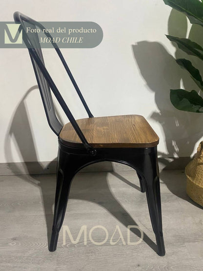 Silla Tolix con asiento de Madera oscura