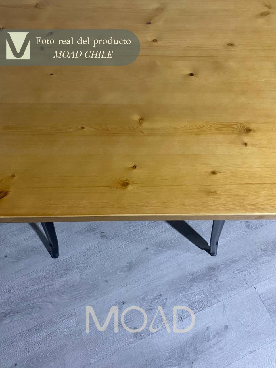 Mesa de comedor Tolix 80x80cm (madera clara)