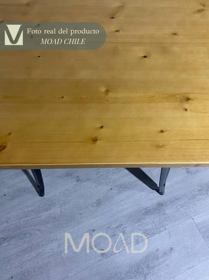 Mesa de comedor Tolix 80x80cm (madera clara)