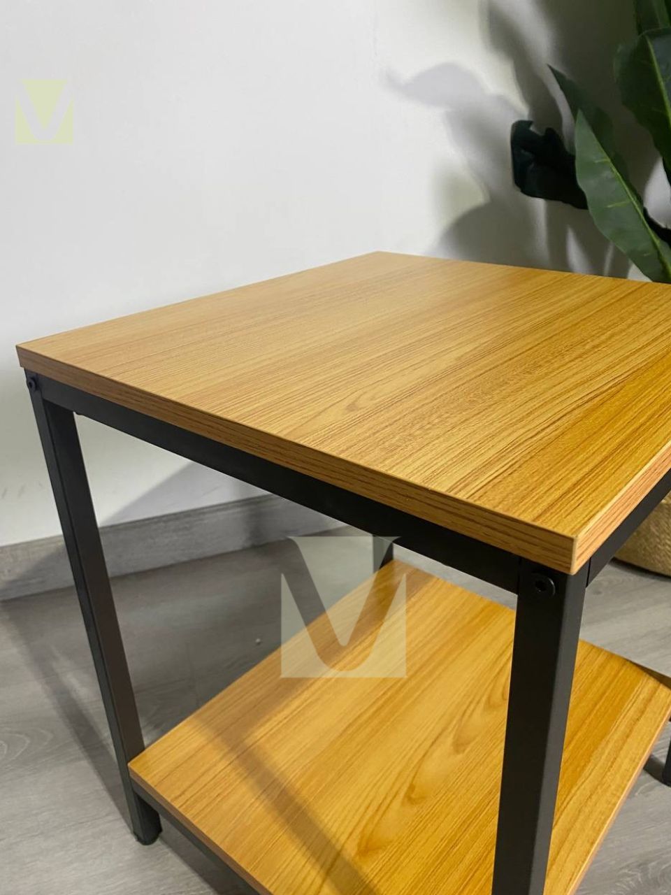 Mesa Auxiliar Lateral de 2 Niveles
