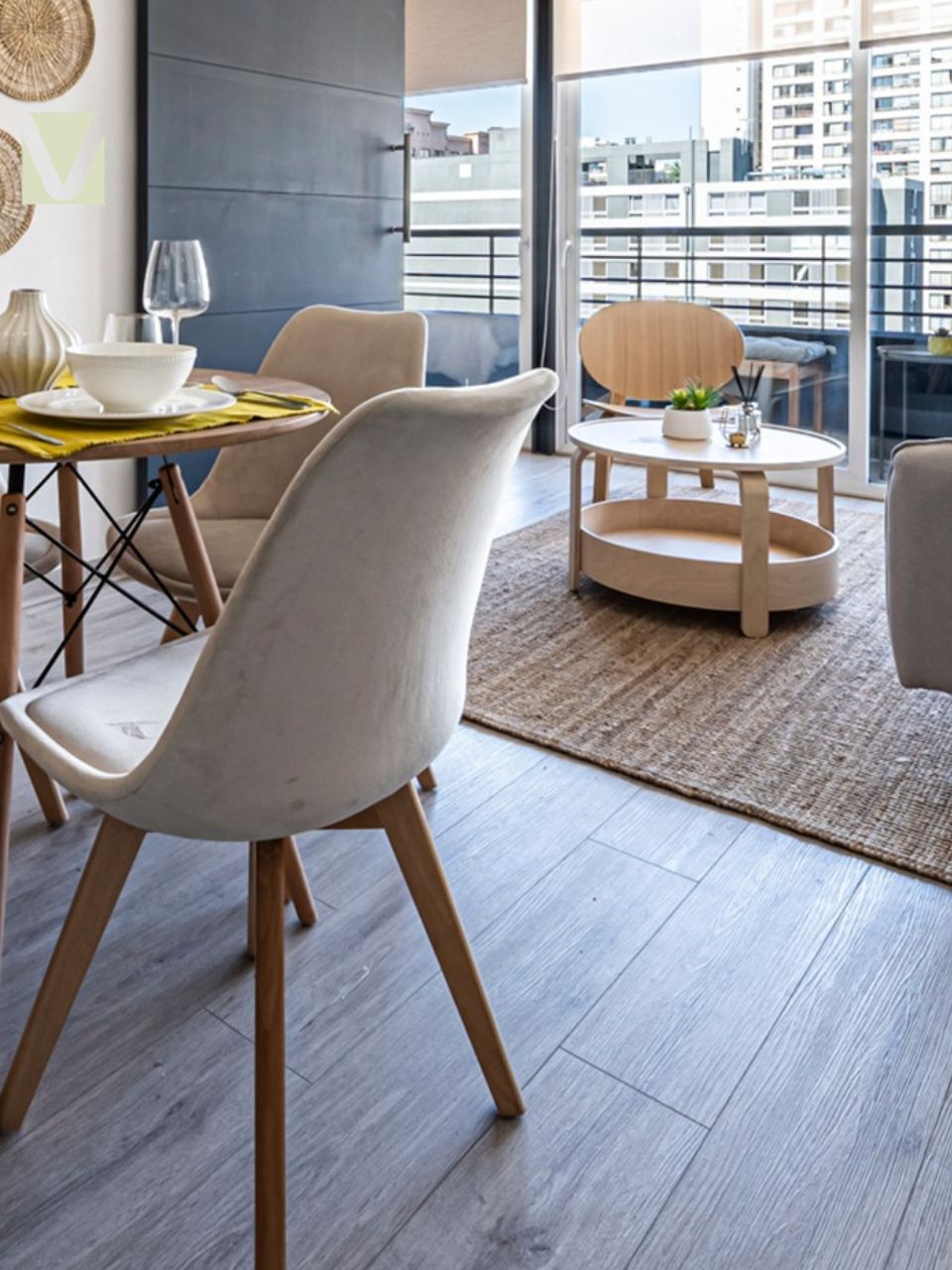 Comedor Eames Soft Tulip 4 personas
