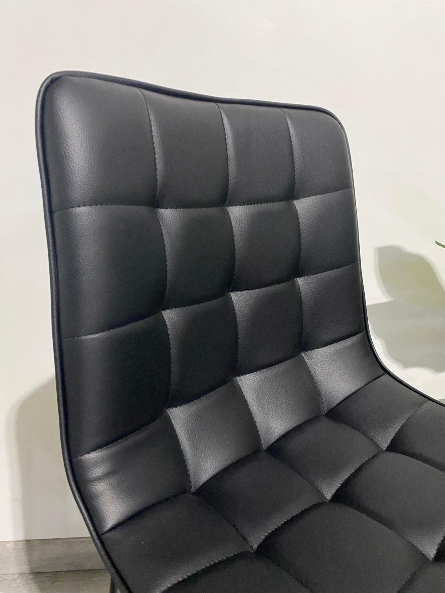 Taburete Alto Milano Cuero Sintetico con Patas Metálicas Estilo Industrial