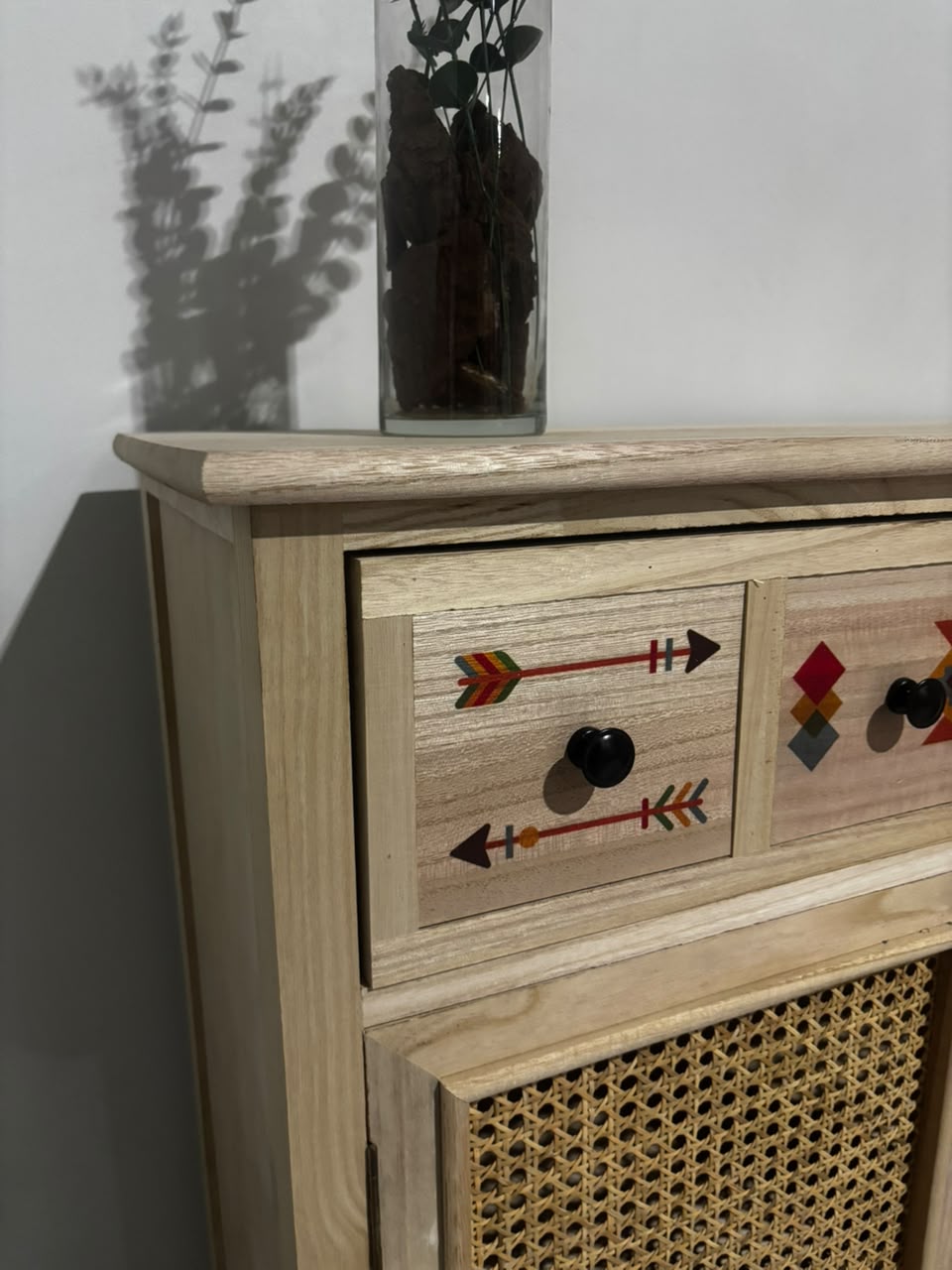Arrimo Rattan de dos Puertas con Gavetas