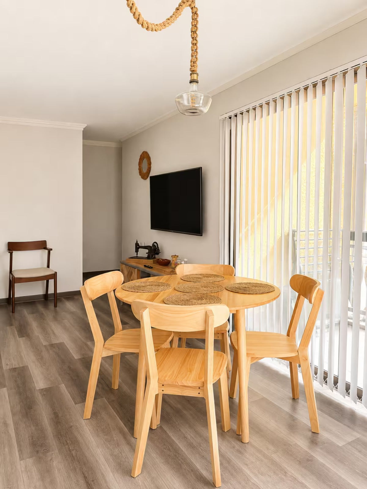 Comedor Fresno Vema 4P