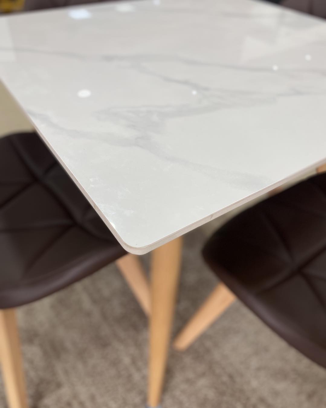 Comedor Mariposa Eco 4P Calacatta Soft